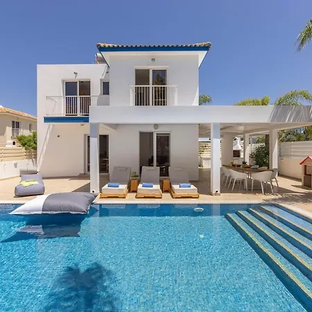 Utopia Tatil Evi *